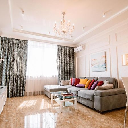 Luxury For Business & Pleasure Royal 1 Lägenhet Kiev Exteriör bild